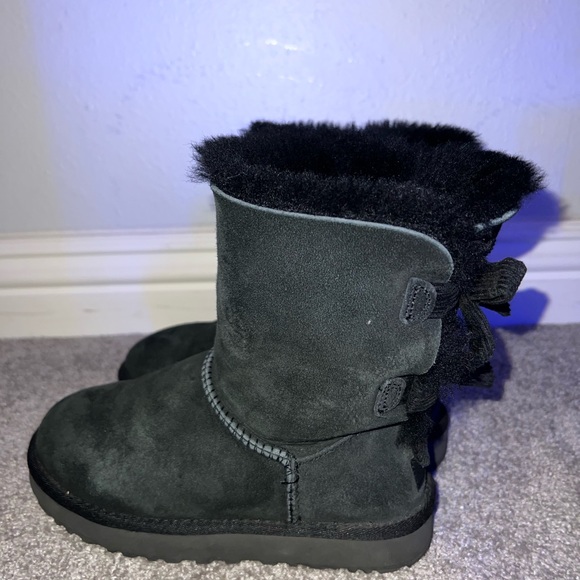 Adorable UGGS! - Picture 3 of 3
